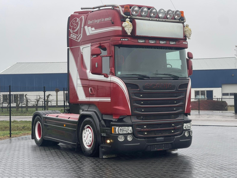 Scania R580 V8 SILVER GRIFFIN 66/100, LIMITED EDITION, FULL AIR, RETARDER. - وحدة جر: صورة 1 Scania R580 V8 SILVER GRIFFIN 66/100, LIMITED EDITION, FULL AIR, RETARDER. - وحدة جر: صورة 1