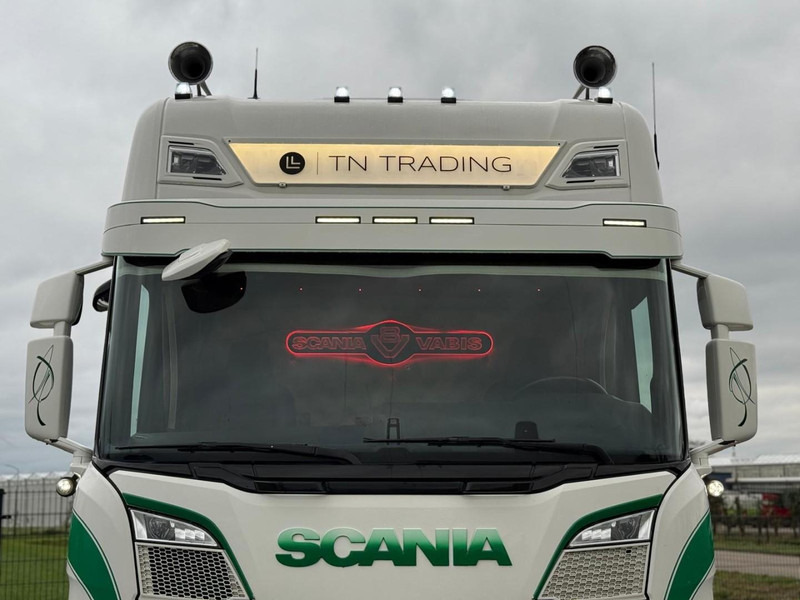 Scania R660 FULL AIR, LEATHER, ALCOA, SHOW INTERIOR, TOP. - وحدة جر: صورة 4 Scania R660 FULL AIR, LEATHER, ALCOA, SHOW INTERIOR, TOP. - وحدة جر: صورة 4