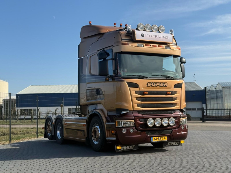 Scania R730 V8 V8, SHOWTRUCK VOLLUCHT, RETARDER, HYDRAULIEK, BOOGIE, ALU WIELEN, LEER. - وحدة جر: صورة 2 Scania R730 V8 V8, SHOWTRUCK VOLLUCHT, RETARDER, HYDRAULIEK, BOOGIE, ALU WIELEN, LEER. - وحدة جر: صورة 2