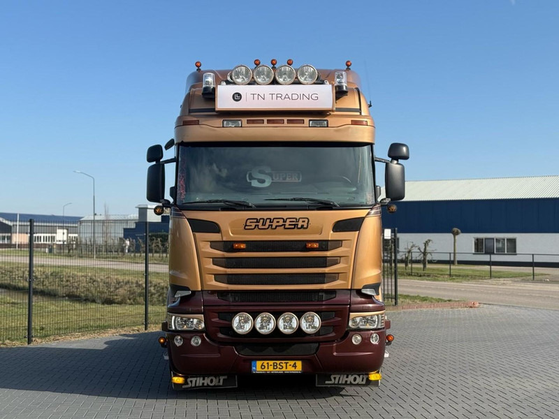 Scania R730 V8 V8, SHOWTRUCK VOLLUCHT, RETARDER, HYDRAULIEK, BOOGIE, ALU WIELEN, LEER. - وحدة جر: صورة 4 Scania R730 V8 V8, SHOWTRUCK VOLLUCHT, RETARDER, HYDRAULIEK, BOOGIE, ALU WIELEN, LEER. - وحدة جر: صورة 4