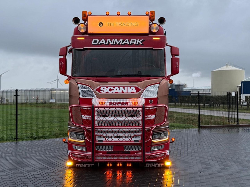 Scania S500 SHOW, FULL AIR, LEATHER, TOP CONDITIE, STEERING PUSHER. - وحدة جر: صورة 2 Scania S500 SHOW, FULL AIR, LEATHER, TOP CONDITIE, STEERING PUSHER. - وحدة جر: صورة 2