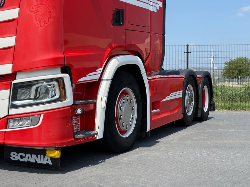 Scania S500 VOLLUCHT, GESTUURD, SHOWTRUCK, LEER. - وحدة جر: صورة 4 Scania S500 VOLLUCHT, GESTUURD, SHOWTRUCK, LEER. - وحدة جر: صورة 4