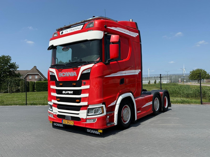 Scania S500 VOLLUCHT, GESTUURD, SHOWTRUCK, LEER. - وحدة جر: صورة 5 Scania S500 VOLLUCHT, GESTUURD, SHOWTRUCK, LEER. - وحدة جر: صورة 5