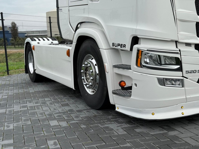 Scania S520 V8 NGS FULL SPOILER, PARK COOLER, FULL AIR, RETARDER, 6 BALLOONS. - وحدة جر: صورة 5 Scania S520 V8 NGS FULL SPOILER, PARK COOLER, FULL AIR, RETARDER, 6 BALLOONS. - وحدة جر: صورة 5