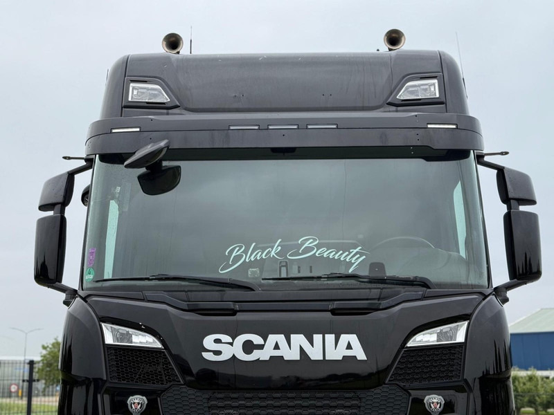Scania S580 V8 NGS RETARDER, LEATHER, 2X TANK, TOP CONDITION! - وحدة جر: صورة 5 Scania S580 V8 NGS RETARDER, LEATHER, 2X TANK, TOP CONDITION! - وحدة جر: صورة 5