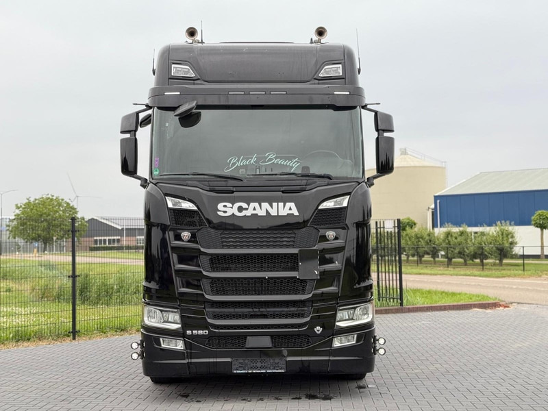 Scania S580 V8 NGS RETARDER, LEATHER, 2X TANK, TOP CONDITION! - وحدة جر: صورة 4 Scania S580 V8 NGS RETARDER, LEATHER, 2X TANK, TOP CONDITION! - وحدة جر: صورة 4
