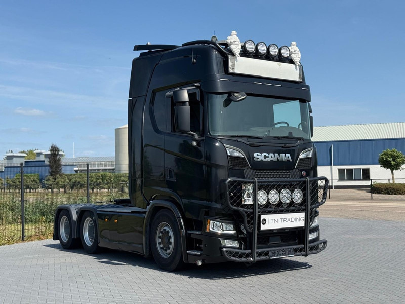 Scania S650 V8 NGS 6X4, 3.15WB, VOLLUCHT, RETARDER, LEER. - وحدة جر: صورة 1 Scania S650 V8 NGS 6X4, 3.15WB, VOLLUCHT, RETARDER, LEER. - وحدة جر: صورة 1