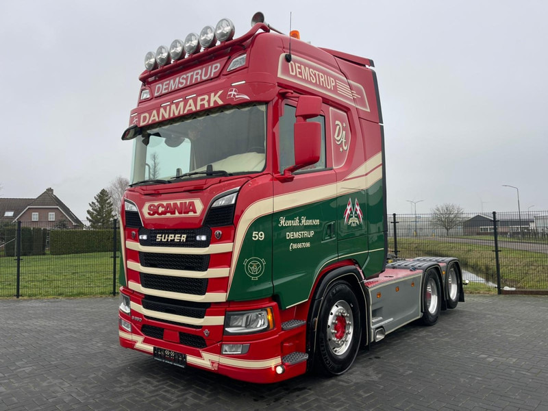 Scania S650 V8 NGS SHOW TRUCK, FULL AIR, MOTOR BRAKE, PTO/HYDRAULIC! - وحدة جر: صورة 2 Scania S650 V8 NGS SHOW TRUCK, FULL AIR, MOTOR BRAKE, PTO/HYDRAULIC! - وحدة جر: صورة 2
