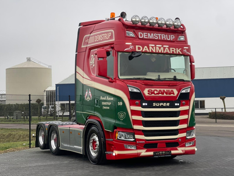 Scania S650 V8 NGS SHOW TRUCK, FULL AIR, RETARDER, PTO/HYDRAULIC! - وحدة جر: صورة 1 Scania S650 V8 NGS SHOW TRUCK, FULL AIR, RETARDER, PTO/HYDRAULIC! - وحدة جر: صورة 1