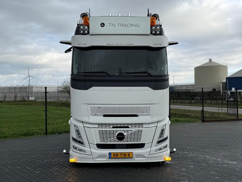 Volvo FH 13.460XL NEW, FULL AIR, ALCOA, HYDRAULIC, XL, SHOW, FULL. - وحدة جر: صورة 3 Volvo FH 13.460XL NEW, FULL AIR, ALCOA, HYDRAULIC, XL, SHOW, FULL. - وحدة جر: صورة 3