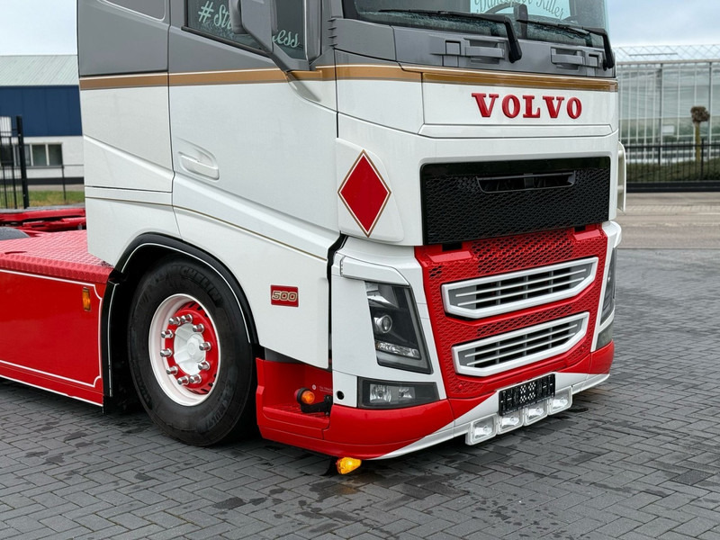Volvo FH 13.500 SHOWTRUCK, VOLLUCHT, EURO 6, 6X2/4, PTO, SHOW INTERIEUR. - وحدة جر: صورة 3 Volvo FH 13.500 SHOWTRUCK, VOLLUCHT, EURO 6, 6X2/4, PTO, SHOW INTERIEUR. - وحدة جر: صورة 3