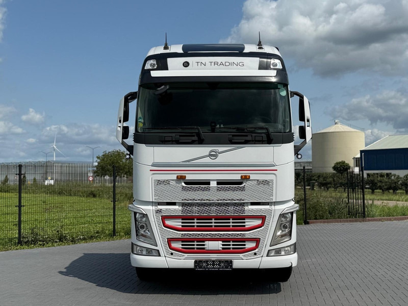 Volvo FH 13.540XL KB VIN, I-PARK COOL, STEEL/AIR, 2 TANKS, FULL SPOILER. - وحدة جر: صورة 4 Volvo FH 13.540XL KB VIN, I-PARK COOL, STEEL/AIR, 2 TANKS, FULL SPOILER. - وحدة جر: صورة 4