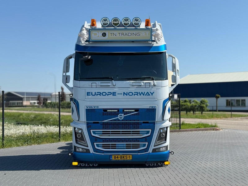 Volvo FH 16.750 FULL AIR, LEATHER, SHOW, TOP CONDITION, XL CABINE. - وحدة جر: صورة 2 Volvo FH 16.750 FULL AIR, LEATHER, SHOW, TOP CONDITION, XL CABINE. - وحدة جر: صورة 2