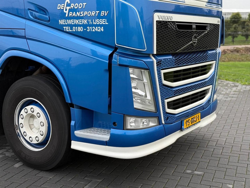 Volvo FH 540 CONTAINER TRANSPORT, KIEP SYSTEEM, LEATHER SEATS, TOP. - شاحنات الحاويات / جسم علوي قابل للتغيير شاحنة: صورة 4 Volvo FH 540 CONTAINER TRANSPORT, KIEP SYSTEEM, LEATHER SEATS, TOP. - شاحنات الحاويات / جسم علوي قابل للتغيير شاحنة: صورة 4