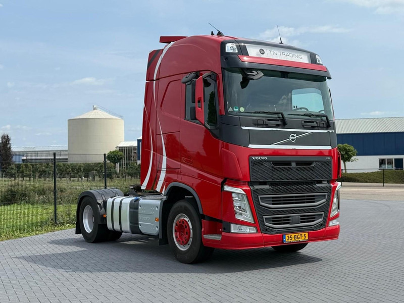 Volvo FH13.420 ADR, SMART TACHO 2, NL TRUCK, ALCOA, STEEL/AIR, PERFECT CONDITION, 2X TANK. - وحدة جر: صورة 1 Volvo FH13.420 ADR, SMART TACHO 2, NL TRUCK, ALCOA, STEEL/AIR, PERFECT CONDITION, 2X TANK. - وحدة جر: صورة 1
