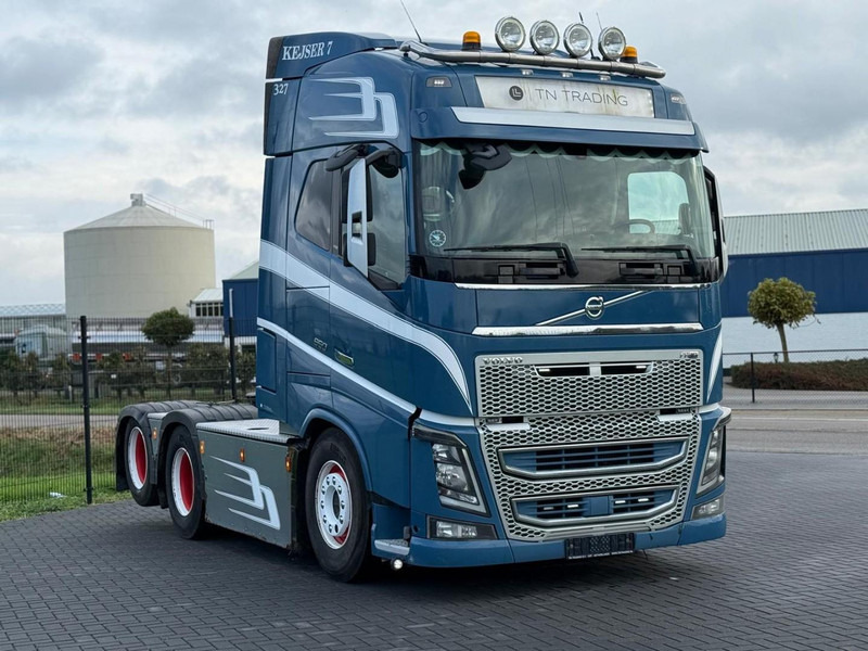 Volvo FH16.650 VOLLUCHT, HYDRAULIEK, SHOW INTERIEUR, DYNAMIC STEERING. - وحدة جر: صورة 1 Volvo FH16.650 VOLLUCHT, HYDRAULIEK, SHOW INTERIEUR, DYNAMIC STEERING. - وحدة جر: صورة 1