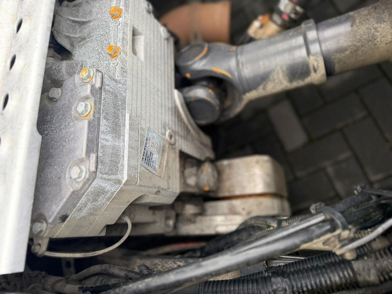 شاحنة قلاب Volvo FH16.650XL VOLLUCHT, RETARDER, HYDRAULIEK, LEER, PARK COOL.: صورة 9 شاحنة قلاب Volvo FH16.650XL VOLLUCHT, RETARDER, HYDRAULIEK, LEER, PARK COOL.: صورة 9