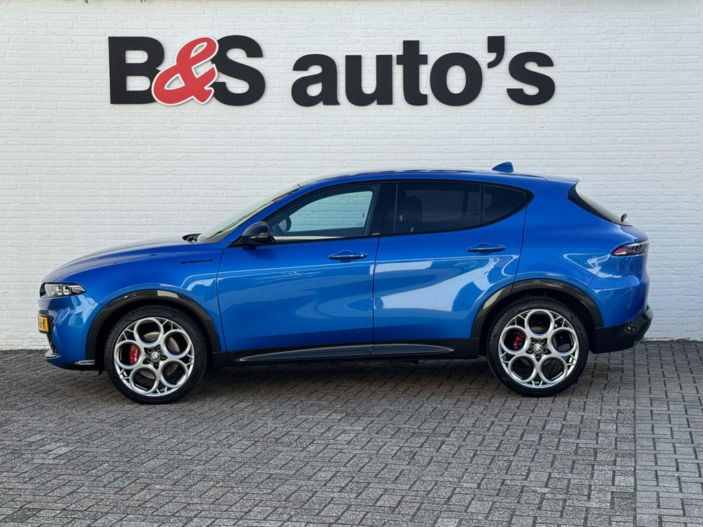 Alfa Romeo Tonale-1.5T Hybrid Edizione Speciale Stoelventilatie/ verwarming Climate control Apple Carplay Android Leder - سيارة دفع رباعي: صورة 4 Alfa Romeo Tonale-1.5T Hybrid Edizione Speciale Stoelventilatie/ verwarming Climate control Apple Carplay Android Leder - سيارة دفع رباعي: صورة 4