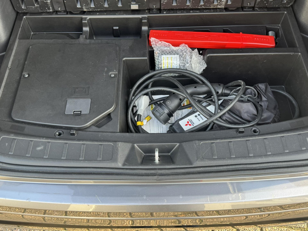 سيارة دفع رباعي Mitsubishi Eclipse Cross-2.4 PHEV Business Executive Adaptive cruise Climate control Stuur- Stoelverwarming v/a Apple / Android: صورة 14