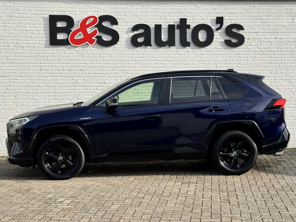 Toyota RAV4-2.5 Hybrid AWD Bi-Tone Adaptive cruise Climate control LED Apple / Android Draadloos telefoonladen Achteruitrijcamera - آليات: صورة 5 Toyota RAV4-2.5 Hybrid AWD Bi-Tone Adaptive cruise Climate control LED Apple / Android Draadloos telefoonladen Achteruitrijcamera - آليات: صورة 5