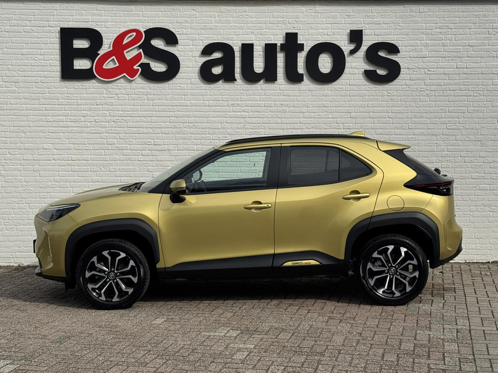 Toyota Yaris Cross-1.5 Hybrid Dynamic Camera Pdc Navigatie Led verlichting Carplay Clima Stoelverwarming - سيارة دفع رباعي: صورة 4 Toyota Yaris Cross-1.5 Hybrid Dynamic Camera Pdc Navigatie Led verlichting Carplay Clima Stoelverwarming - سيارة دفع رباعي: صورة 4