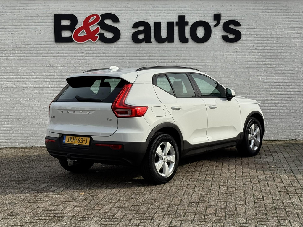 Volvo XC40-1.5 T3 Adaptive cruise Climate control Stoelverwarming Navigatie LED koplampen parkeersensor achter - آليات: صورة 2 Volvo XC40-1.5 T3 Adaptive cruise Climate control Stoelverwarming Navigatie LED koplampen parkeersensor achter - آليات: صورة 2
