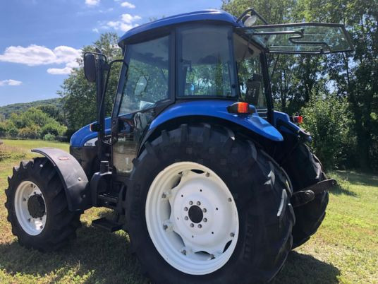 New Holland TD80D - جرار: صورة 2 New Holland TD80D - جرار: صورة 2