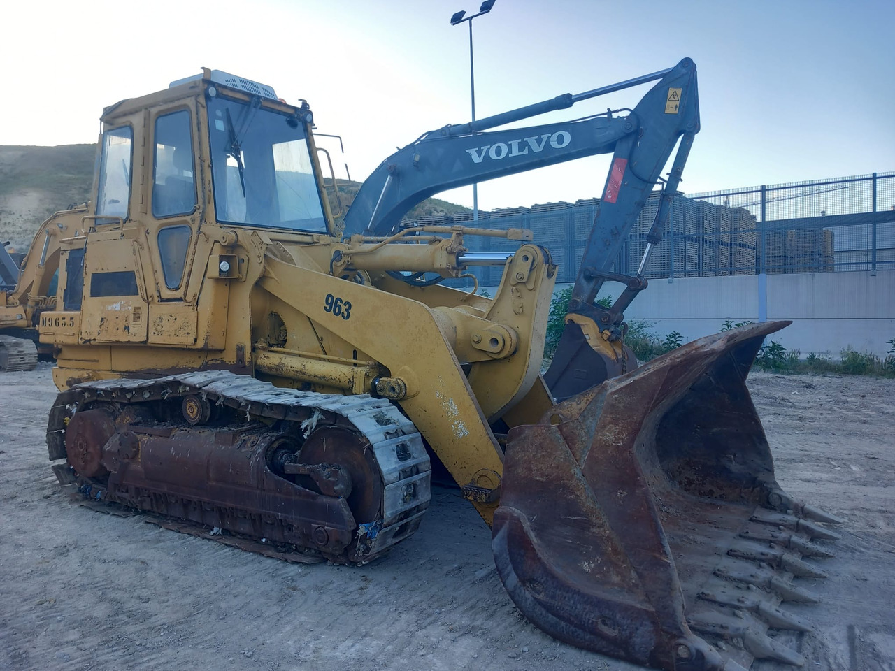 Caterpillar 963 - اللودر المجنزر: صورة 4 Caterpillar 963 - اللودر المجنزر: صورة 4