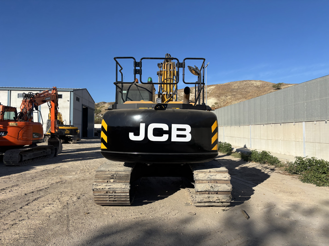 JCB JS131LC - حفار زحاف: صورة 4 JCB JS131LC - حفار زحاف: صورة 4