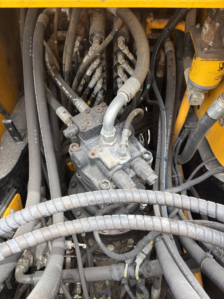 حفار زحاف JCB JS220LC: صورة 10 حفار زحاف JCB JS220LC: صورة 10