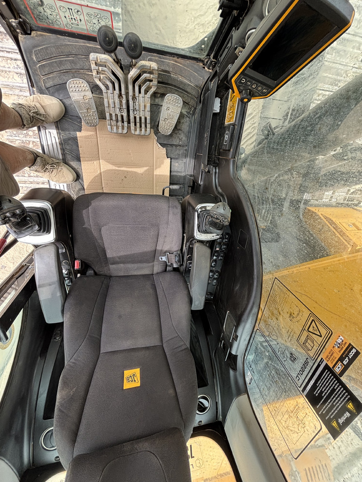 حفار زحاف JCB JS220LC: صورة 12 حفار زحاف JCB JS220LC: صورة 12