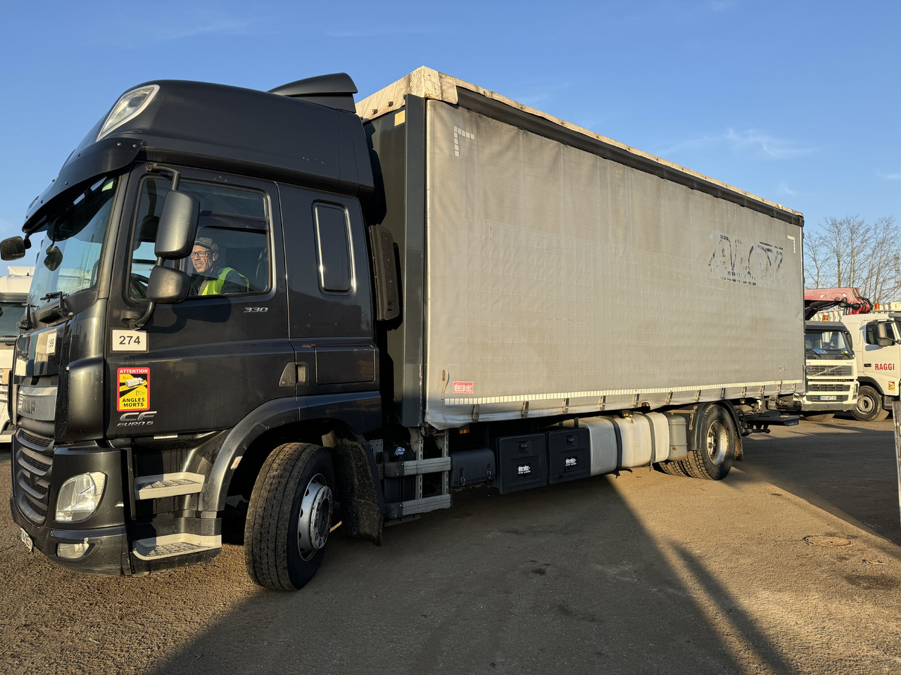 DAF Cf 330 - شاحنة ستارة: صورة 1 DAF Cf 330 - شاحنة ستارة: صورة 1
