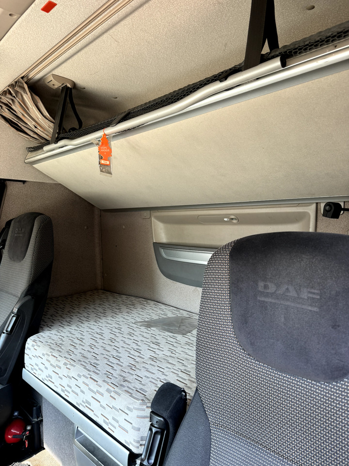 وحدة جر DAF XF 460: صورة 7