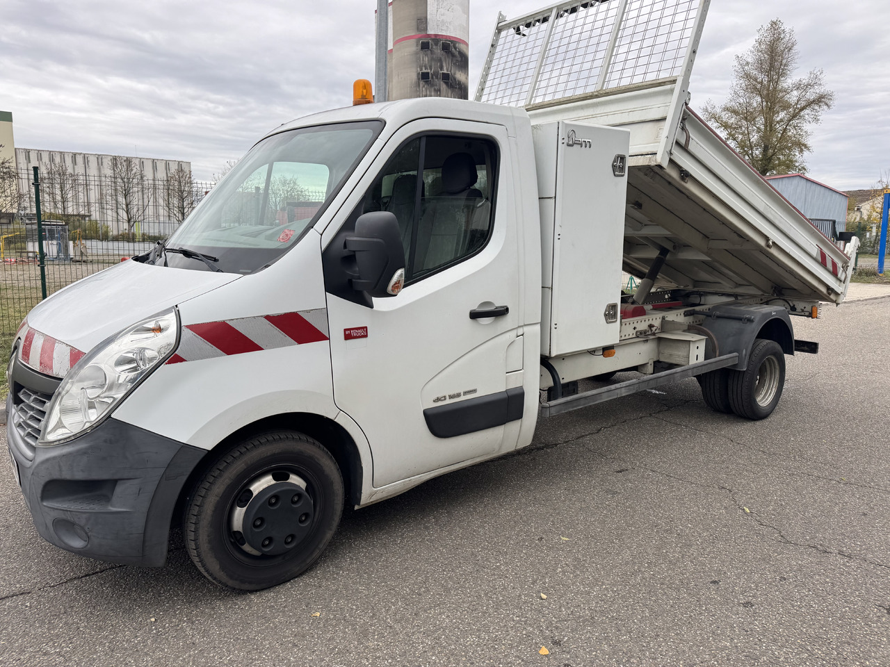 Renault Master dci 165 - قلاب صغير: صورة 1 Renault Master dci 165 - قلاب صغير: صورة 1