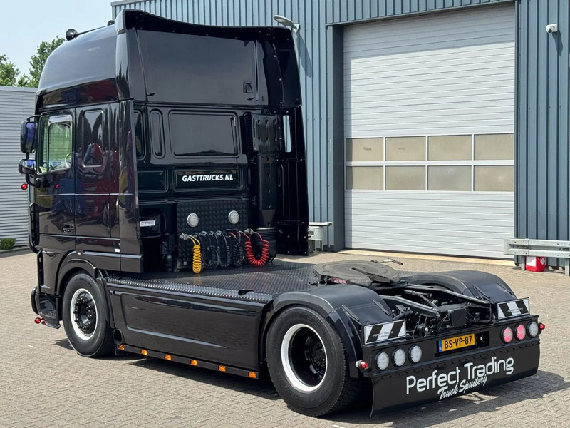 DAF XF 105.460 Super Space Cab Showtruck *TOP* - وحدة جر: صورة 4 DAF XF 105.460 Super Space Cab Showtruck *TOP* - وحدة جر: صورة 4