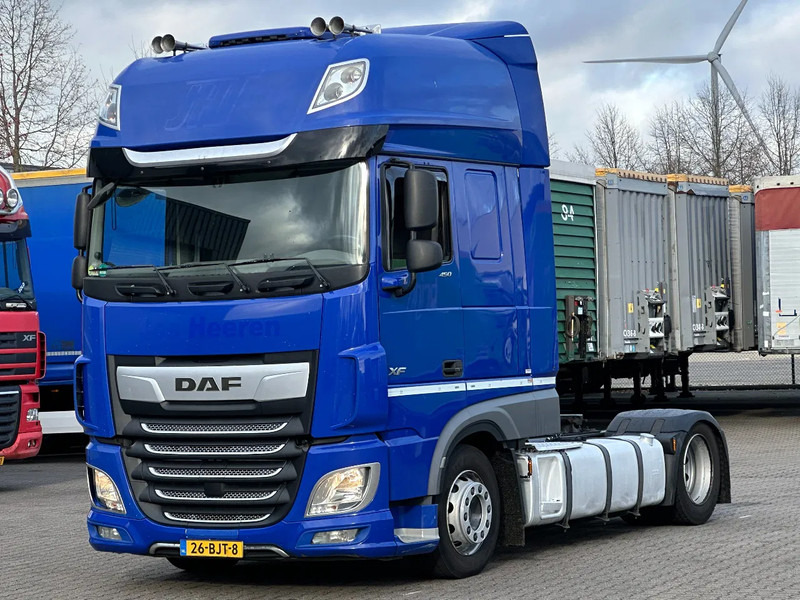 DAF XF 450 SSC Mega / Full Air / Smart Tacho *Apk* - وحدة جر: صورة 1 DAF XF 450 SSC Mega / Full Air / Smart Tacho *Apk* - وحدة جر: صورة 1