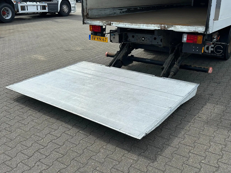 Iveco EuroCargo 180 Closed Box Saxas 12T / Lift / Euro 5 / Smart Tacho - شاحنة مقفلة: صورة 5 Iveco EuroCargo 180 Closed Box Saxas 12T / Lift / Euro 5 / Smart Tacho - شاحنة مقفلة: صورة 5
