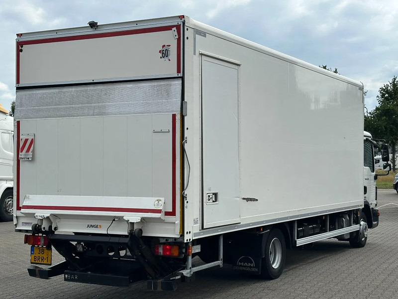 MAN TGL 12.220 4x2 Gesloten Opbouw / Laadklep / Gvw 12T / Euro 6 - شاحنة مقفلة: صورة 3 MAN TGL 12.220 4x2 Gesloten Opbouw / Laadklep / Gvw 12T / Euro 6 - شاحنة مقفلة: صورة 3
