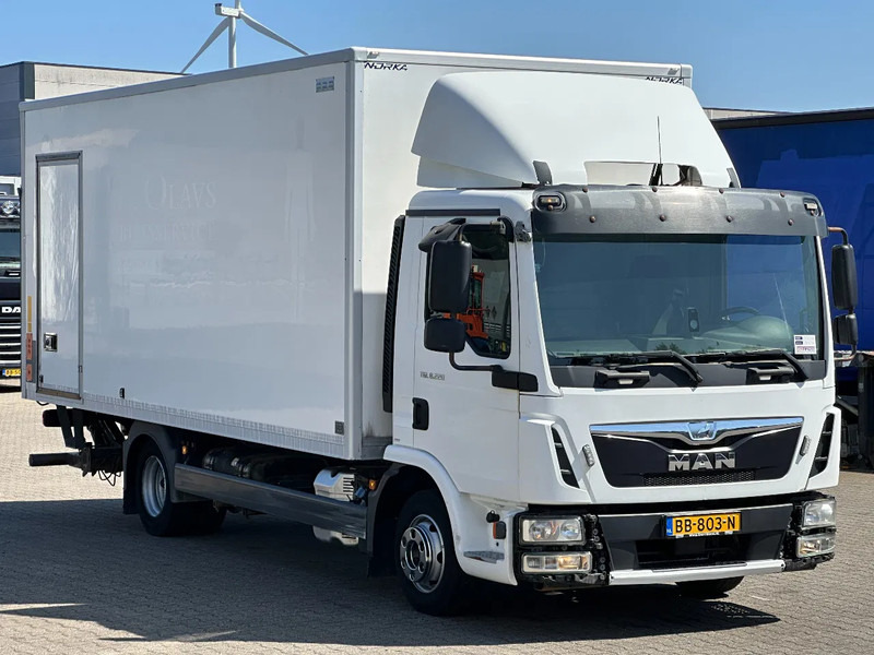 MAN TGL 8.220 4x2 Gesloten Opbouw / Laadklep / Euro 6 - شاحنة مقفلة: صورة 2 MAN TGL 8.220 4x2 Gesloten Opbouw / Laadklep / Euro 6 - شاحنة مقفلة: صورة 2