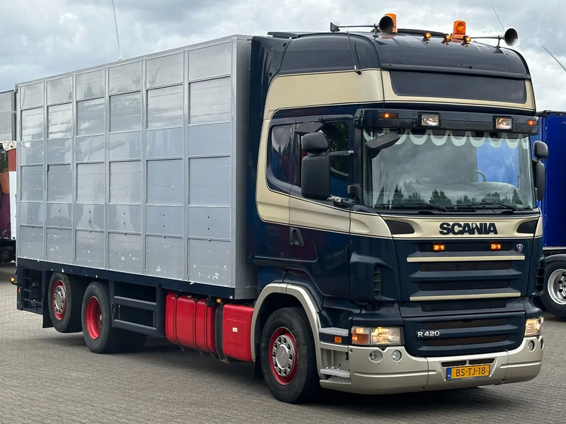Scania R420 6x2 Topline / 3 Stock Animal Transport / Retarder / Euro 5 - شاحنة نقل المواشي: صورة 2 Scania R420 6x2 Topline / 3 Stock Animal Transport / Retarder / Euro 5 - شاحنة نقل المواشي: صورة 2