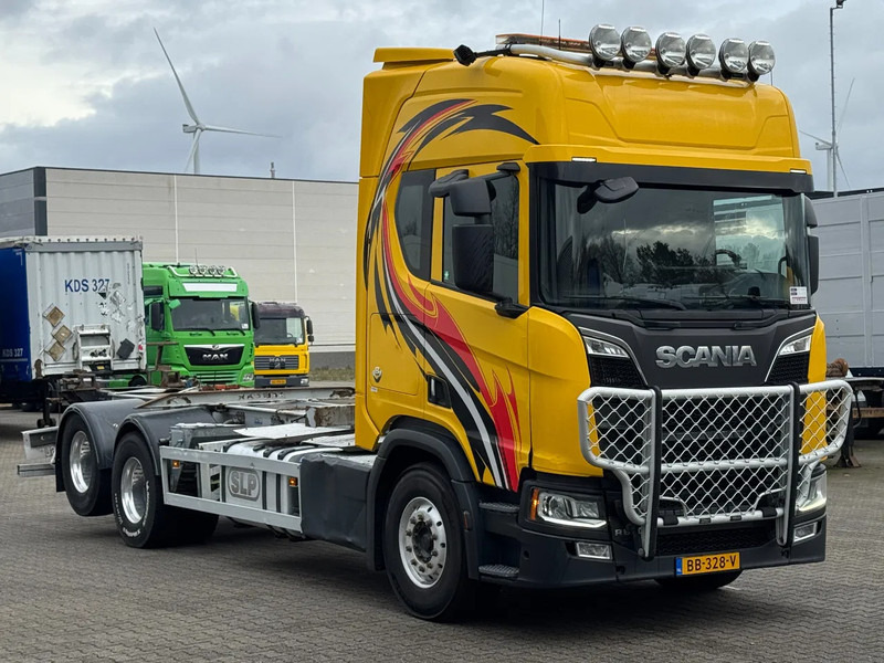 Scania R650 V8 6x2 WB 4.95mtr Retarder Full Air - شاحنة هيكل كابينة: صورة 2 Scania R650 V8 6x2 WB 4.95mtr Retarder Full Air - شاحنة هيكل كابينة: صورة 2