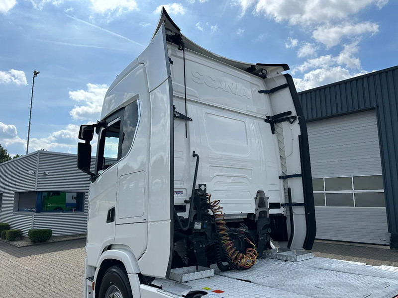 وحدة جر Scania S650 V8 6x2 Boogie / Retarder / 2 Tank / Full Air / Full Spoiler: صورة 11