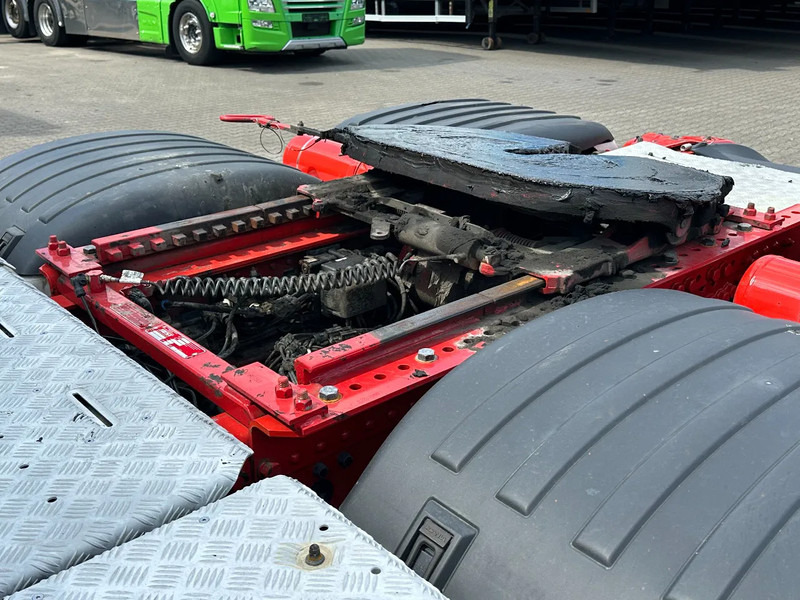 وحدة جر Scania S650 V8 6x2 Boogie / Retarder / 2 Tank / Full Air / Full Spoiler: صورة 9