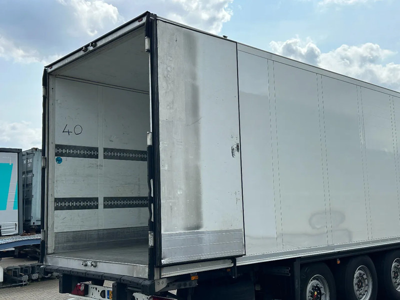 Schmitz Cargobull Carrier Maxima 1300 / SAF- Disc / Flower Width / Apk - نصف مقطورة مُبرِّدة: صورة 5 Schmitz Cargobull Carrier Maxima 1300 / SAF- Disc / Flower Width / Apk - نصف مقطورة مُبرِّدة: صورة 5