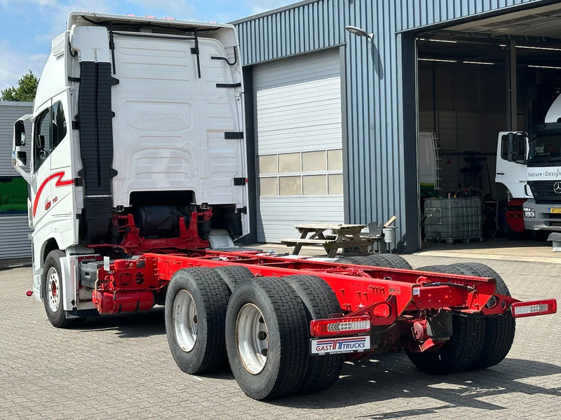 Volvo FH 16.750 6x4 Globe XL Chassis Retarder 4.30 Wb Full Air - شاحنة هيكل كابينة: صورة 4 Volvo FH 16.750 6x4 Globe XL Chassis Retarder 4.30 Wb Full Air - شاحنة هيكل كابينة: صورة 4