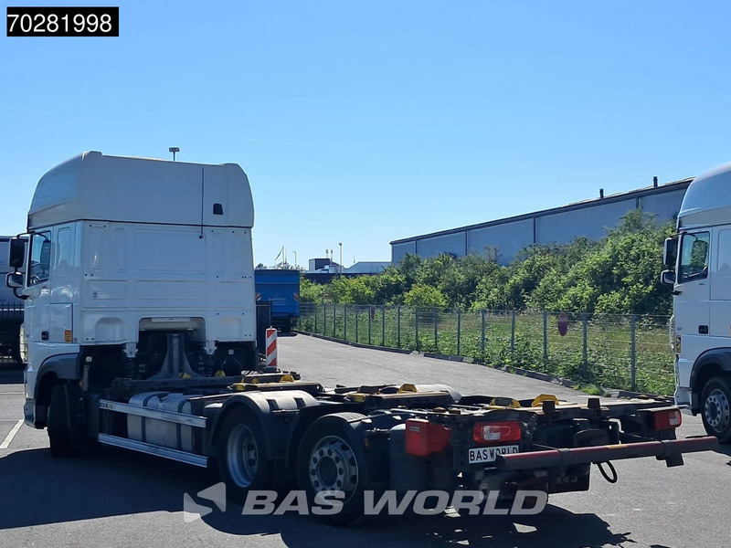 DAF XF 480 6X2 SSC Retarder 2x Tanks Lift+Lenkachse Standklima ACC LED - شاحنات الحاويات / جسم علوي قابل للتغيير شاحنة: صورة 2 DAF XF 480 6X2 SSC Retarder 2x Tanks Lift+Lenkachse Standklima ACC LED - شاحنات الحاويات / جسم علوي قابل للتغيير شاحنة: صورة 2