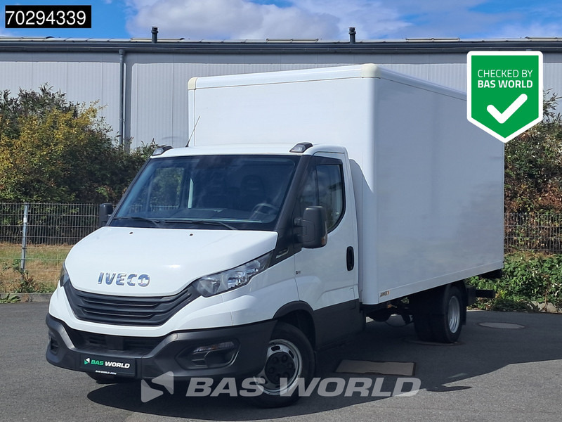 Iveco Daily 35C16 Automatik Ladebordwand 160PS Koffer Doppelbereifung Klima Kamera Euro6 20m3 A/C - شاحنة مغلقة الصندوق: صورة 1 Iveco Daily 35C16 Automatik Ladebordwand 160PS Koffer Doppelbereifung Klima Kamera Euro6 20m3 A/C - شاحنة مغلقة الصندوق: صورة 1