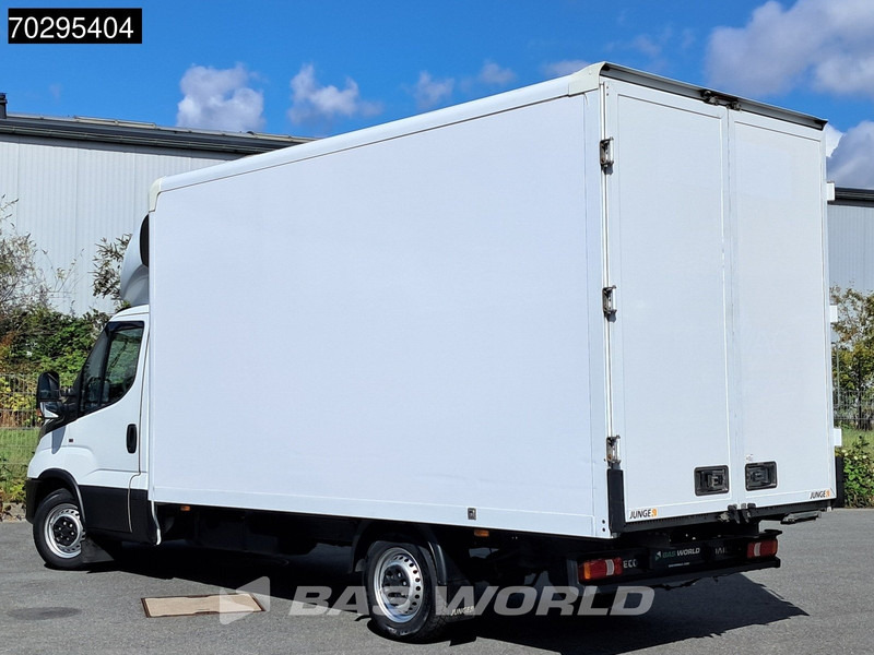 Iveco Daily 35S16 Automatik 160PS Koffer Klima Kamera Euro6 21m3 A/C - شاحنة مغلقة الصندوق: صورة 2 Iveco Daily 35S16 Automatik 160PS Koffer Klima Kamera Euro6 21m3 A/C - شاحنة مغلقة الصندوق: صورة 2