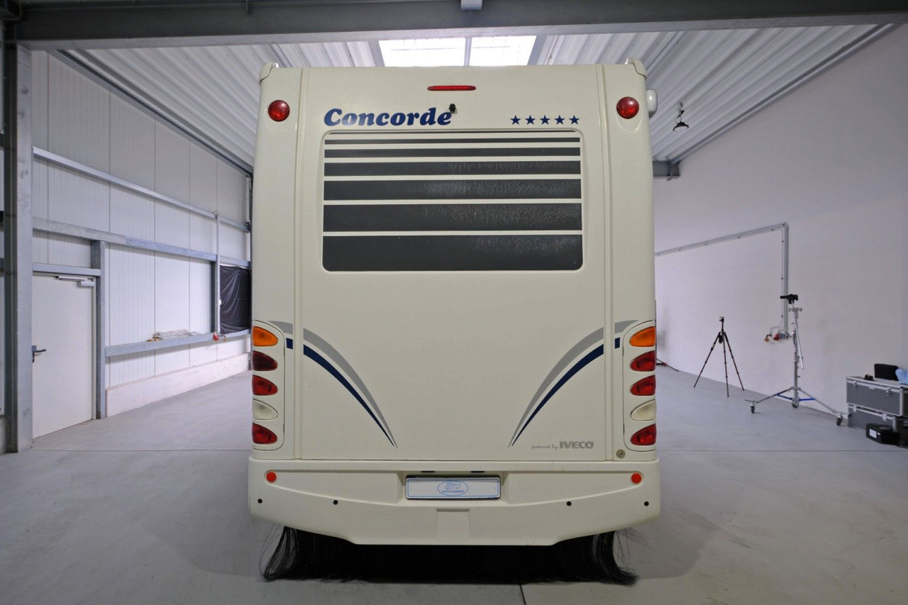 Concorde Carver I 692 H/Automatik/Festbett+Hubbett/Solar - موتر هوم متكامل: صورة 3 Concorde Carver I 692 H/Automatik/Festbett+Hubbett/Solar - موتر هوم متكامل: صورة 3