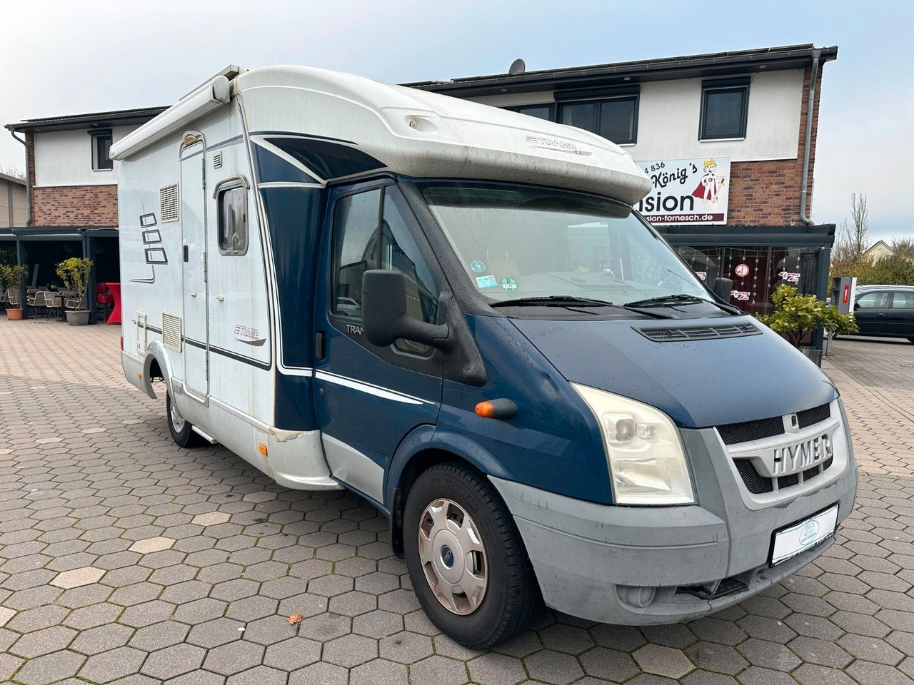 HYMER / ERIBA / HYMERCAR TRAMP T 572 CL/Festbett/Klima/Markise HYMER / ERIBA / HYMERCAR TRAMP T 572 CL/Festbett/Klima/Markise - موتر هوم شبه متكامل: صورة 2 HYMER / ERIBA / HYMERCAR TRAMP T 572 CL/Festbett/Klima/Markise HYMER / ERIBA / HYMERCAR TRAMP T 572 CL/Festbett/Klima/Markise - موتر هوم شبه متكامل: صورة 2